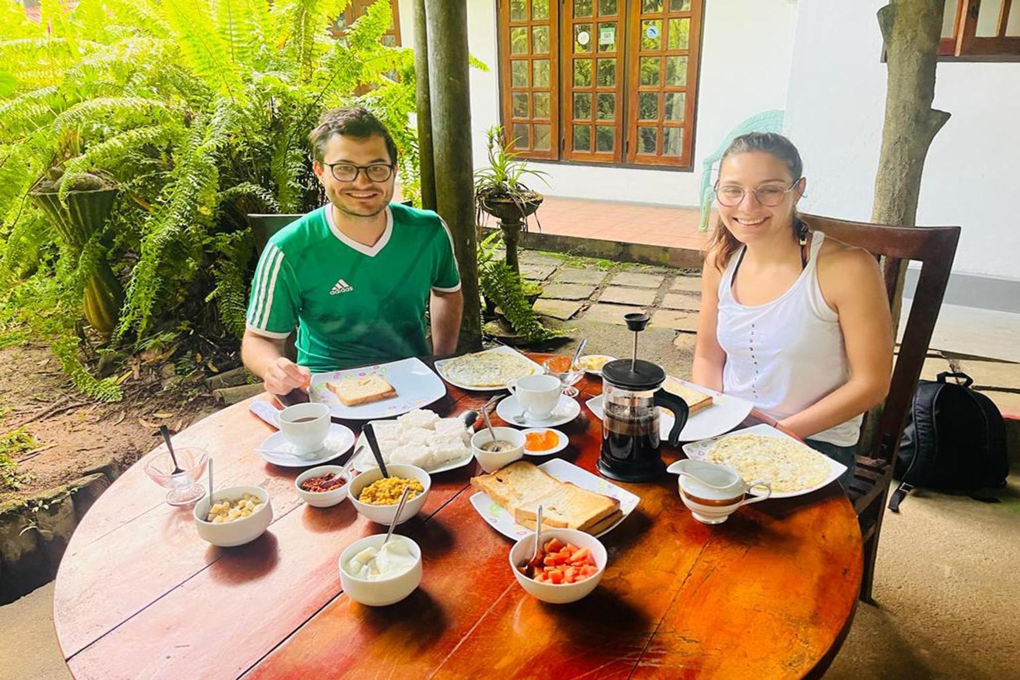 Sinharaja Rest Hotel Deniyaya Luaran gambar