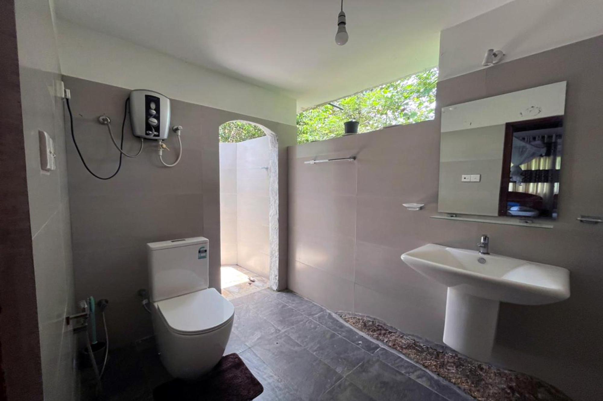Sinharaja Rest Hotel Deniyaya Luaran gambar