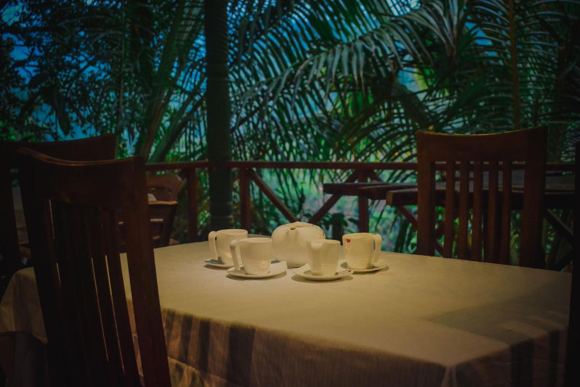 Sinharaja Rest Hotel Deniyaya Luaran gambar