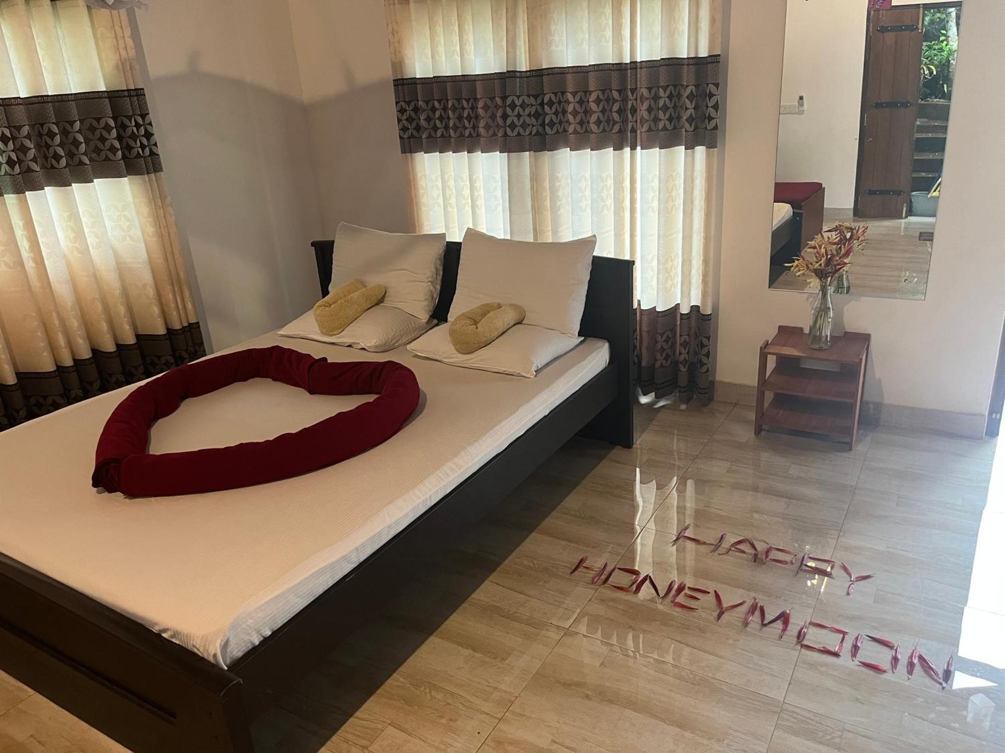 Sinharaja Rest Hotel Deniyaya Luaran gambar