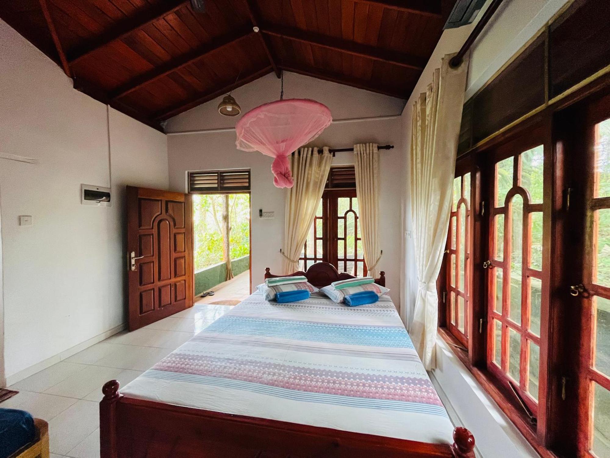 Sinharaja Rest Hotel Deniyaya Luaran gambar